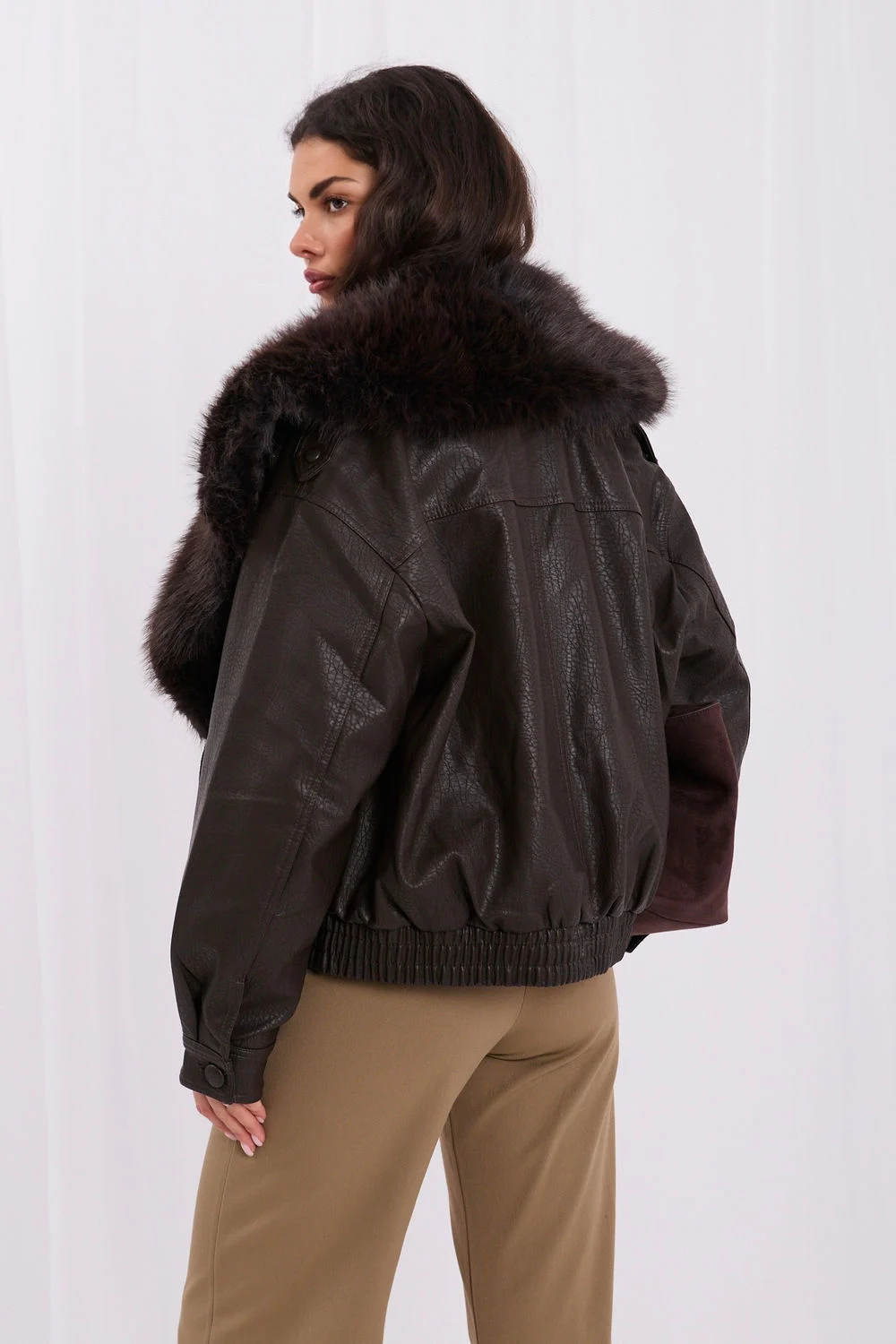 Veste en fausse fourrure brune – Image 3
