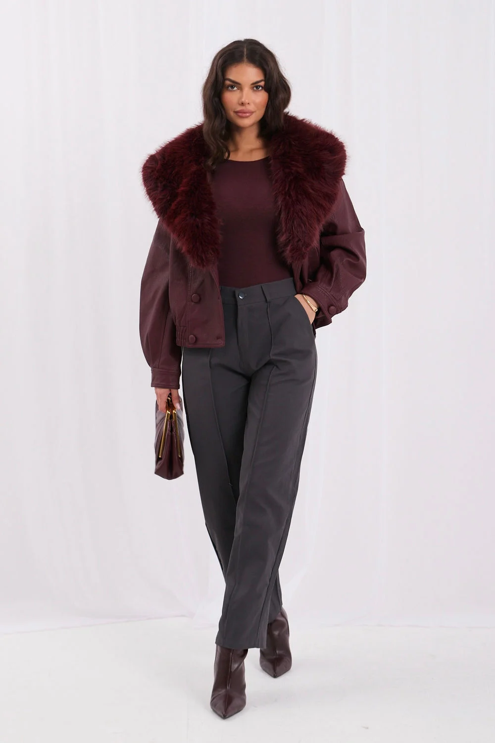 Veste en fausse fourrure rouge – Image 2