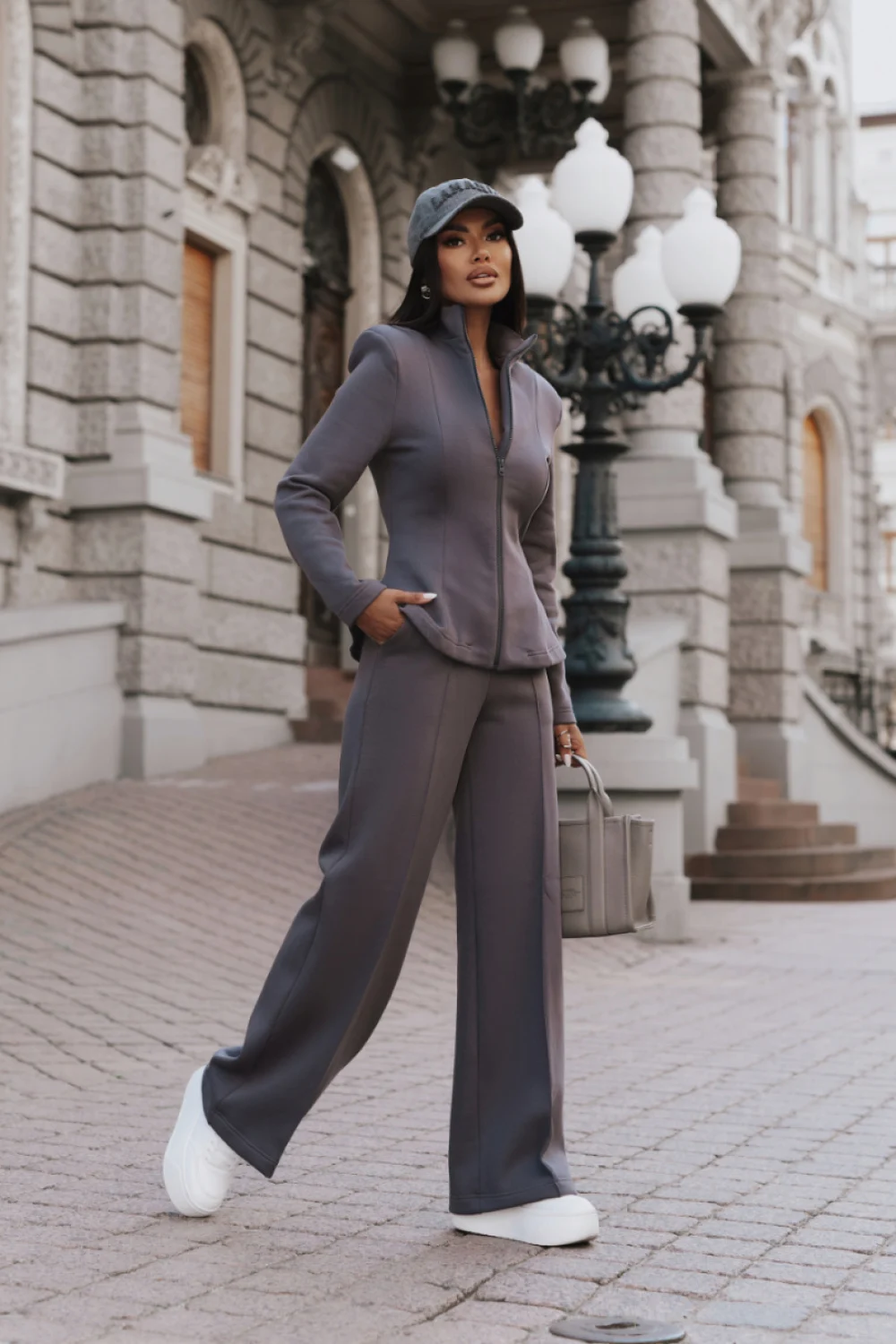 Ensemble gris