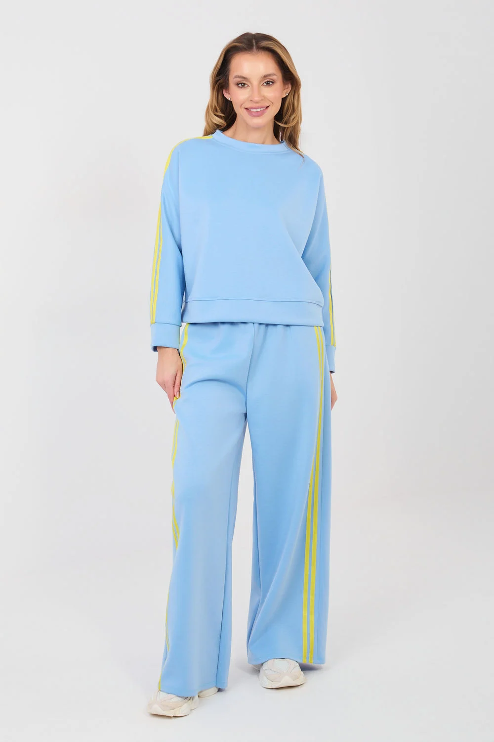 Ensemble sweat bleu