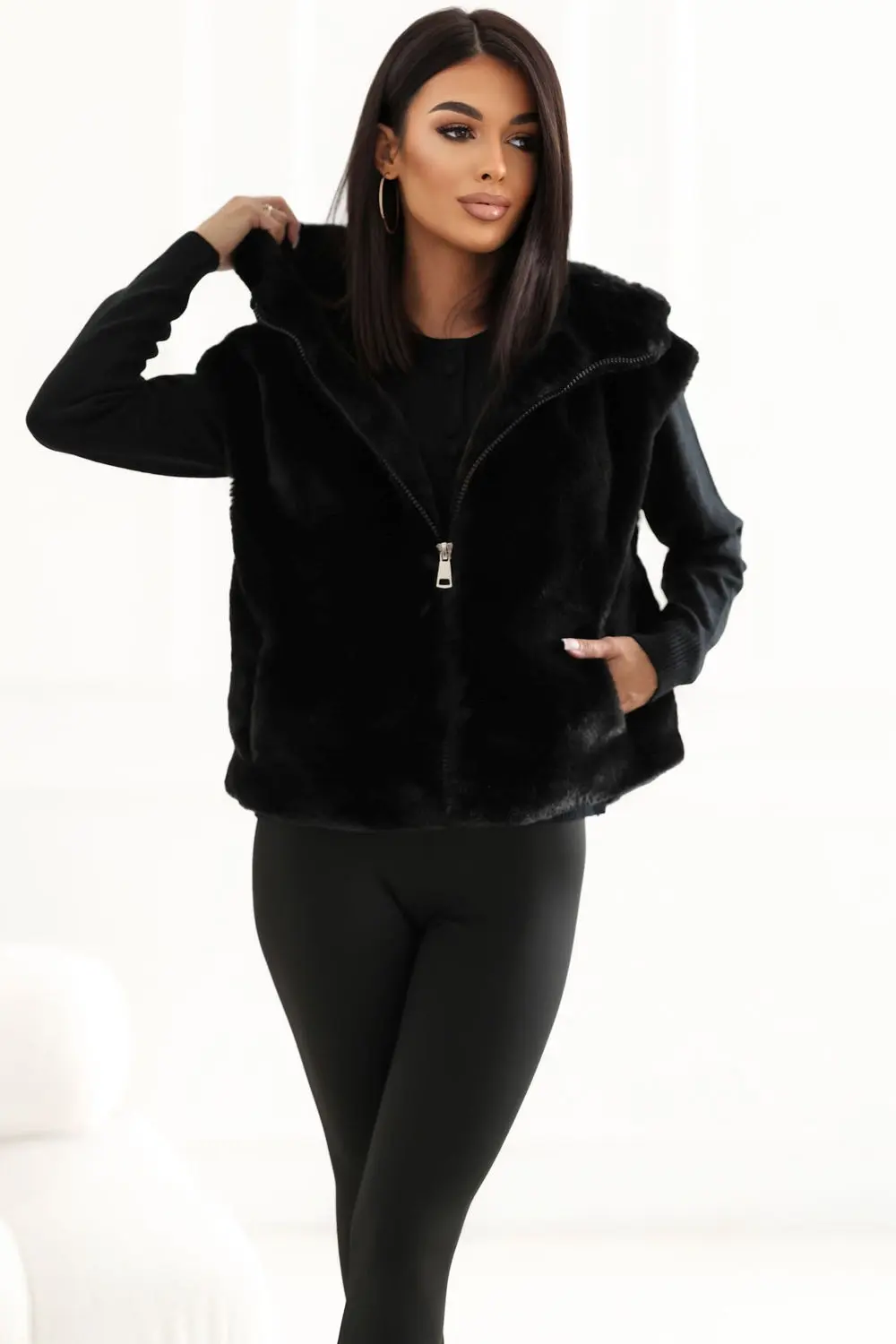 Gilet en fausse fourrure à coupe ajustée