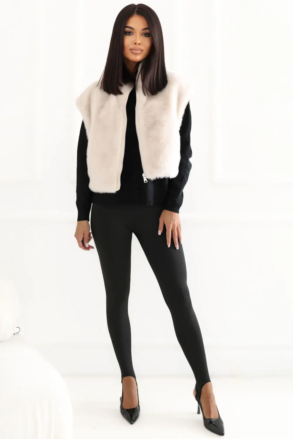 Gilet matelassé beige col montant – Image 2