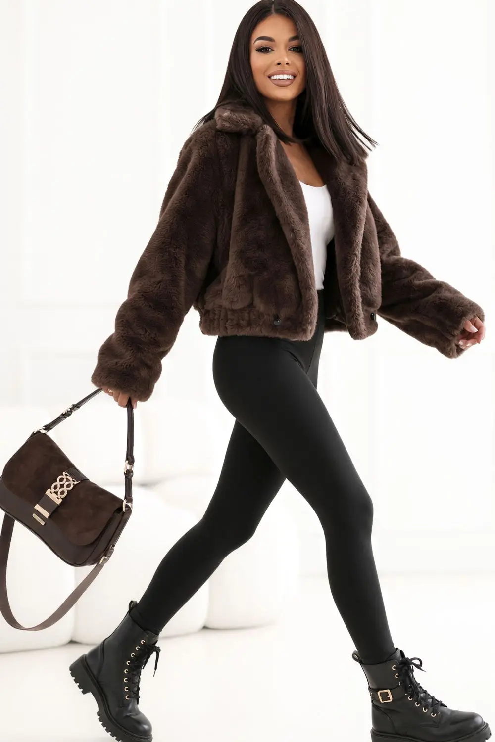 Veste en fausse fourrure brune – Image 2