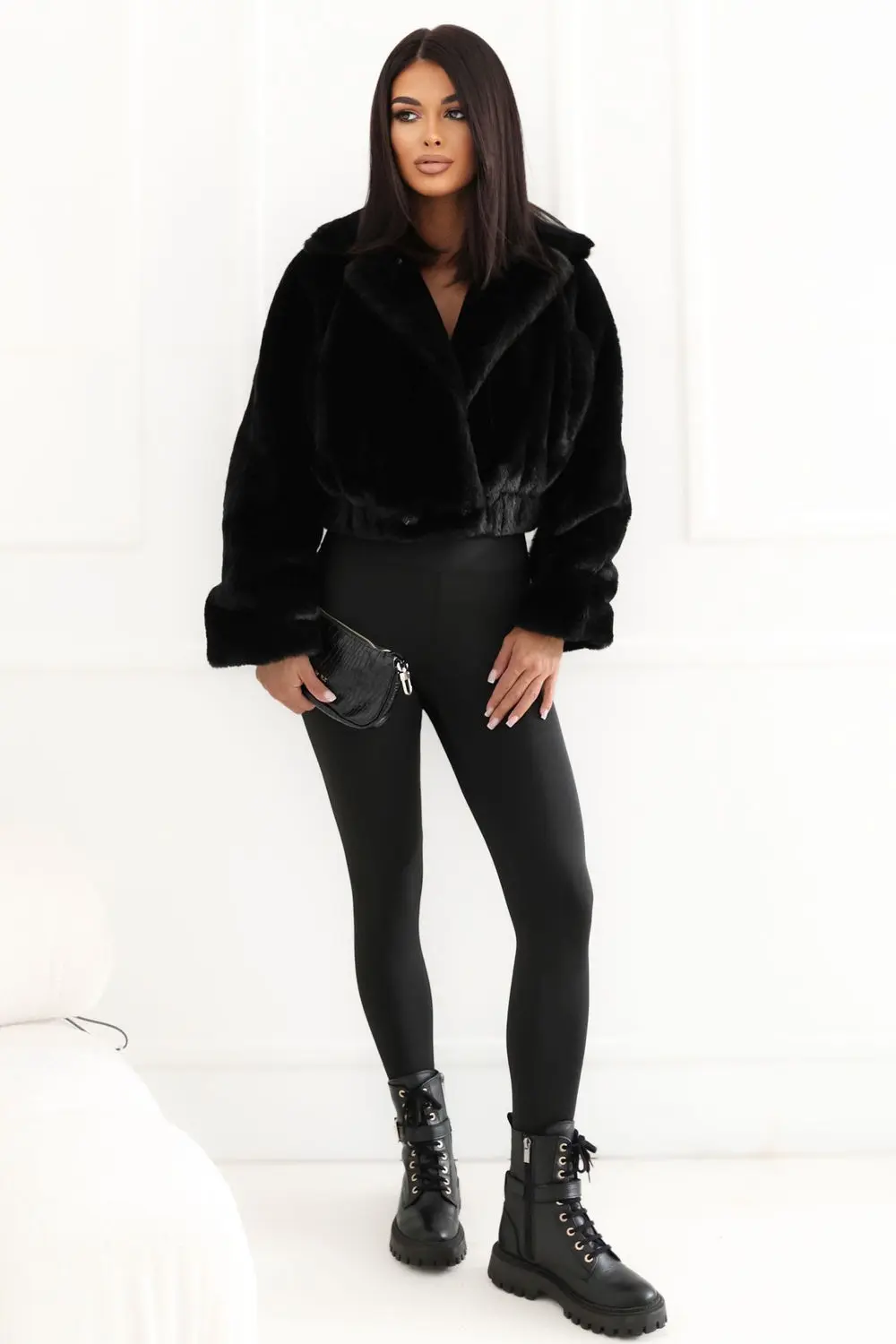 Veste en fausse fourrure noire