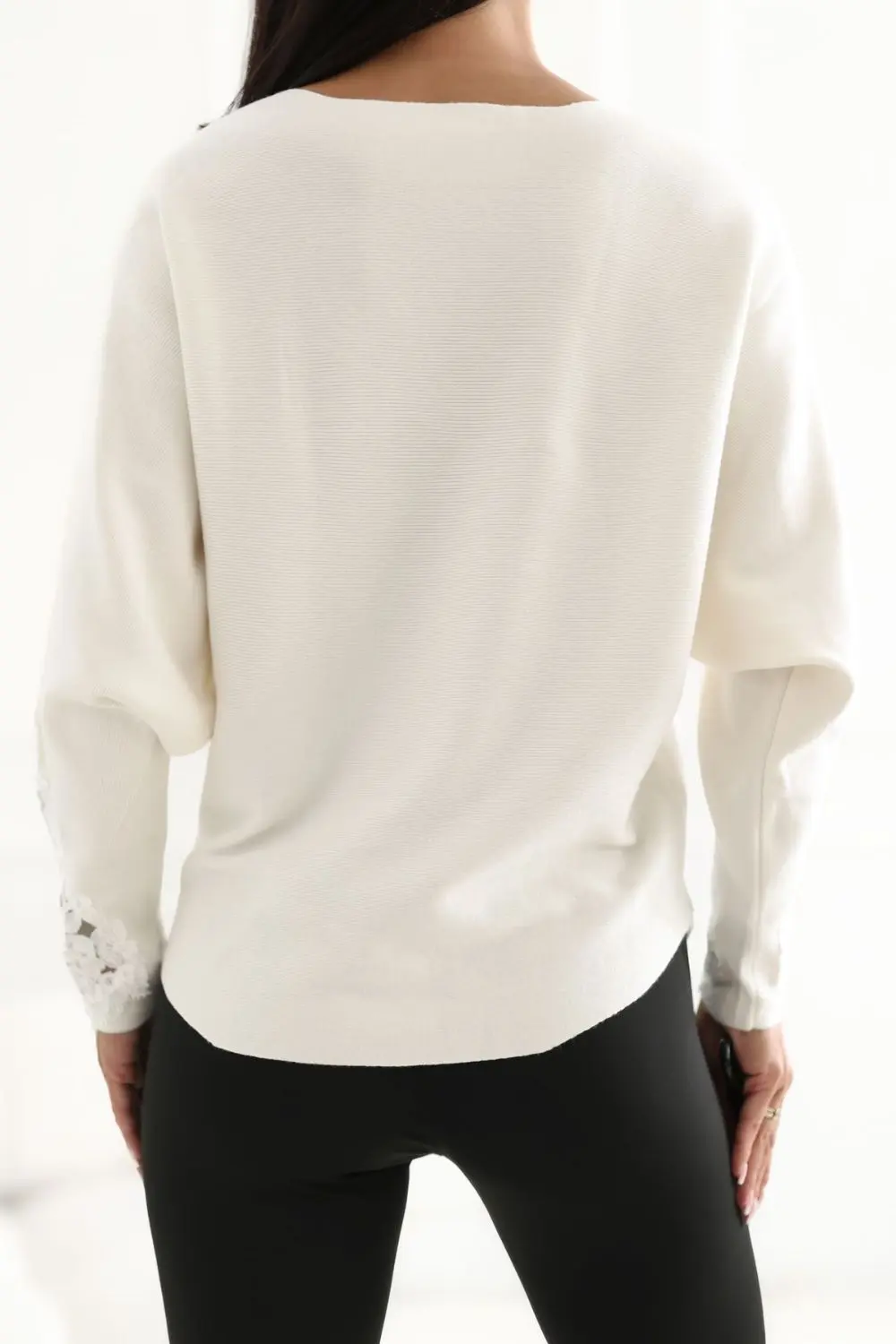 Chandail oversize beige – Image 4