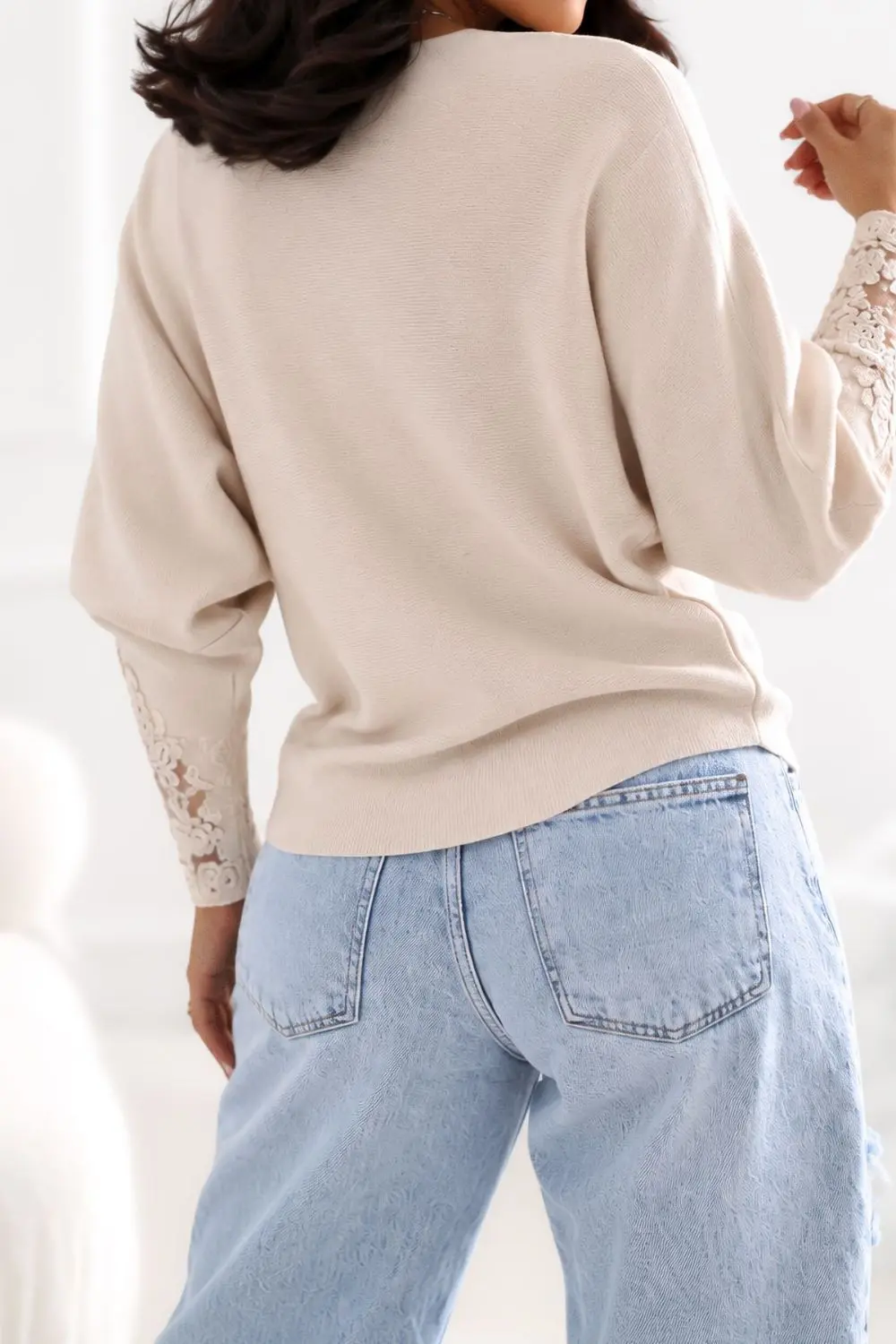 Chandail oversize beige – Image 3