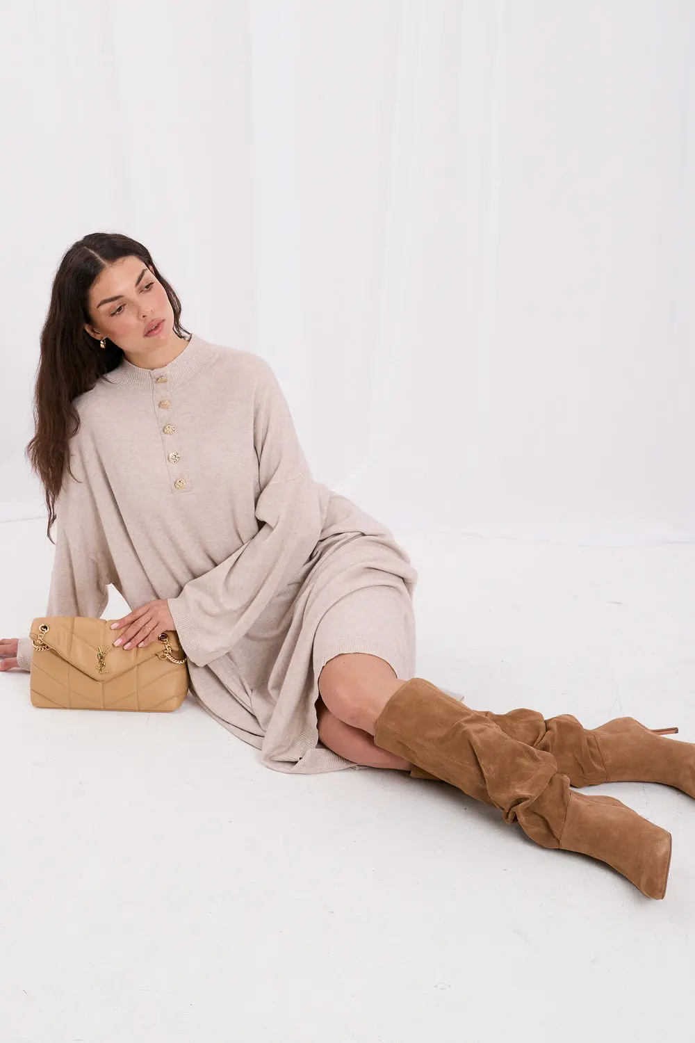 Robe pull oversize beige à manches longues
