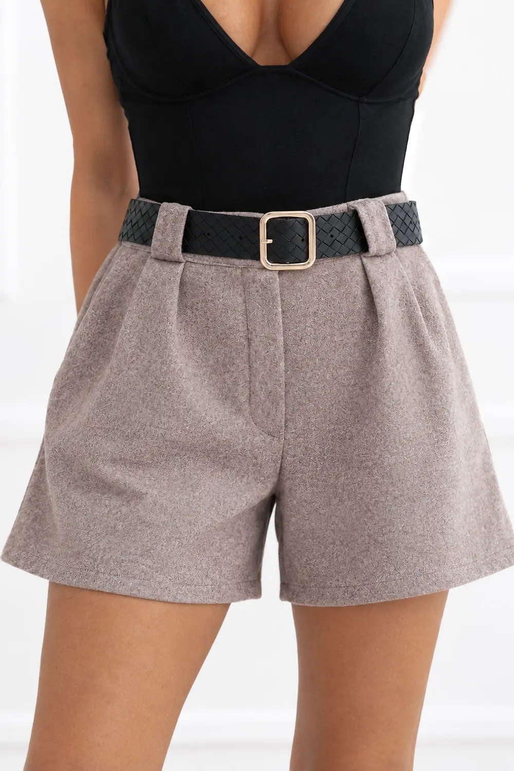 Short beige à plis