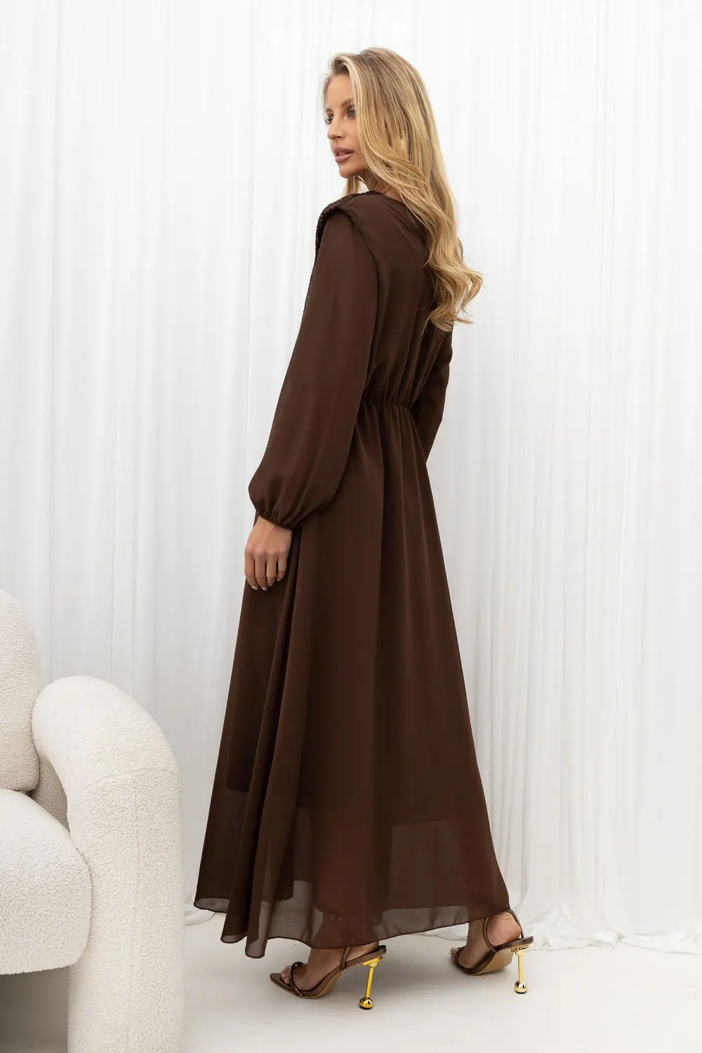 Robe de soirée longue évasée brune – Image 2