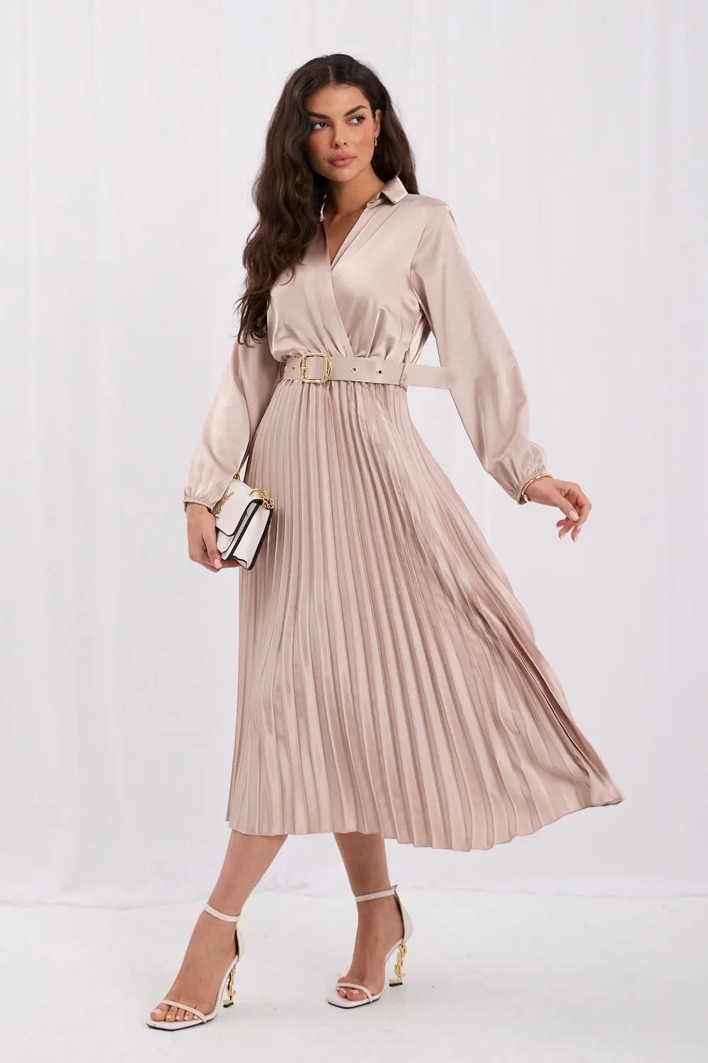 Robe de cocktail midi évasée beige – Image 2