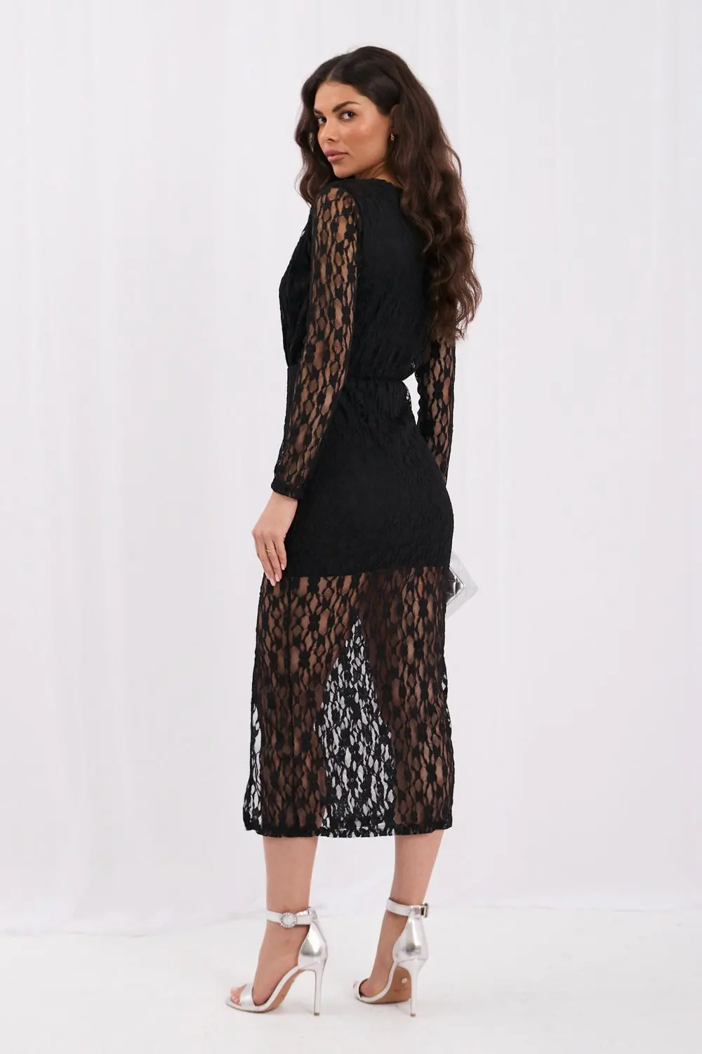 Robe de soirée midi noire en dentelle – Image 3