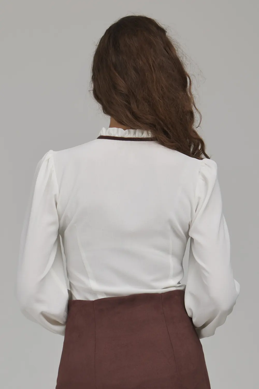 Chemise manche longue beige – Image 3