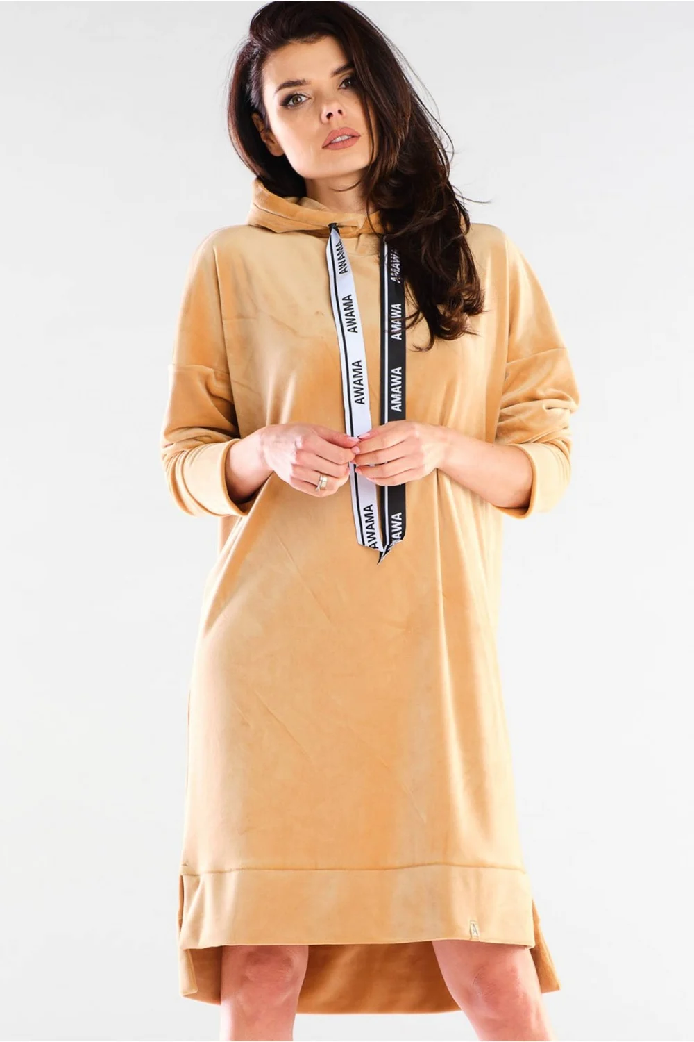 Robe beige en velours