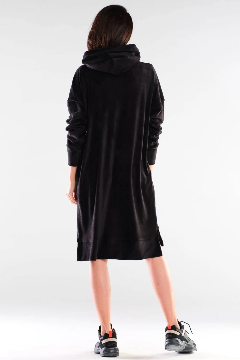 Robe noire en velours – Image 3