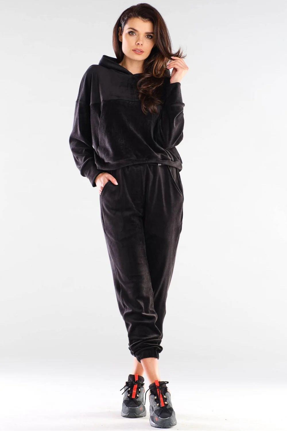 Sweatshirt à capuche noir – Image 2