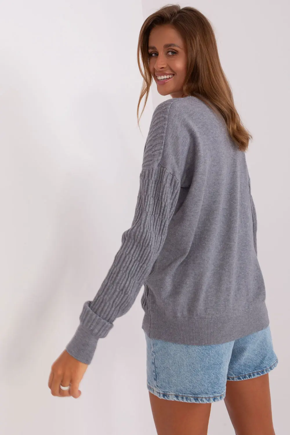 Chandail gris – Image 3