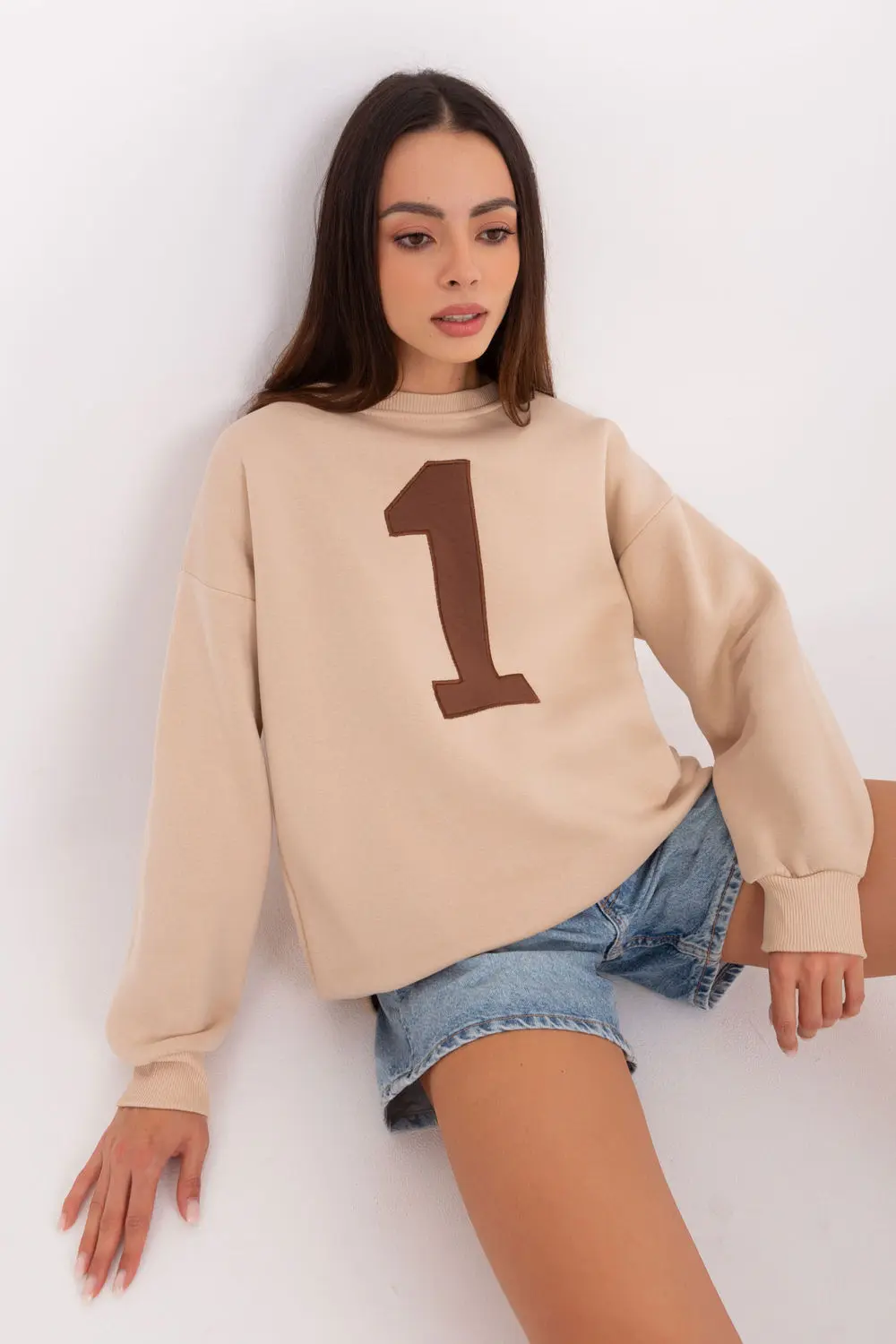 Sweatshirt beige imprimé – Image 2