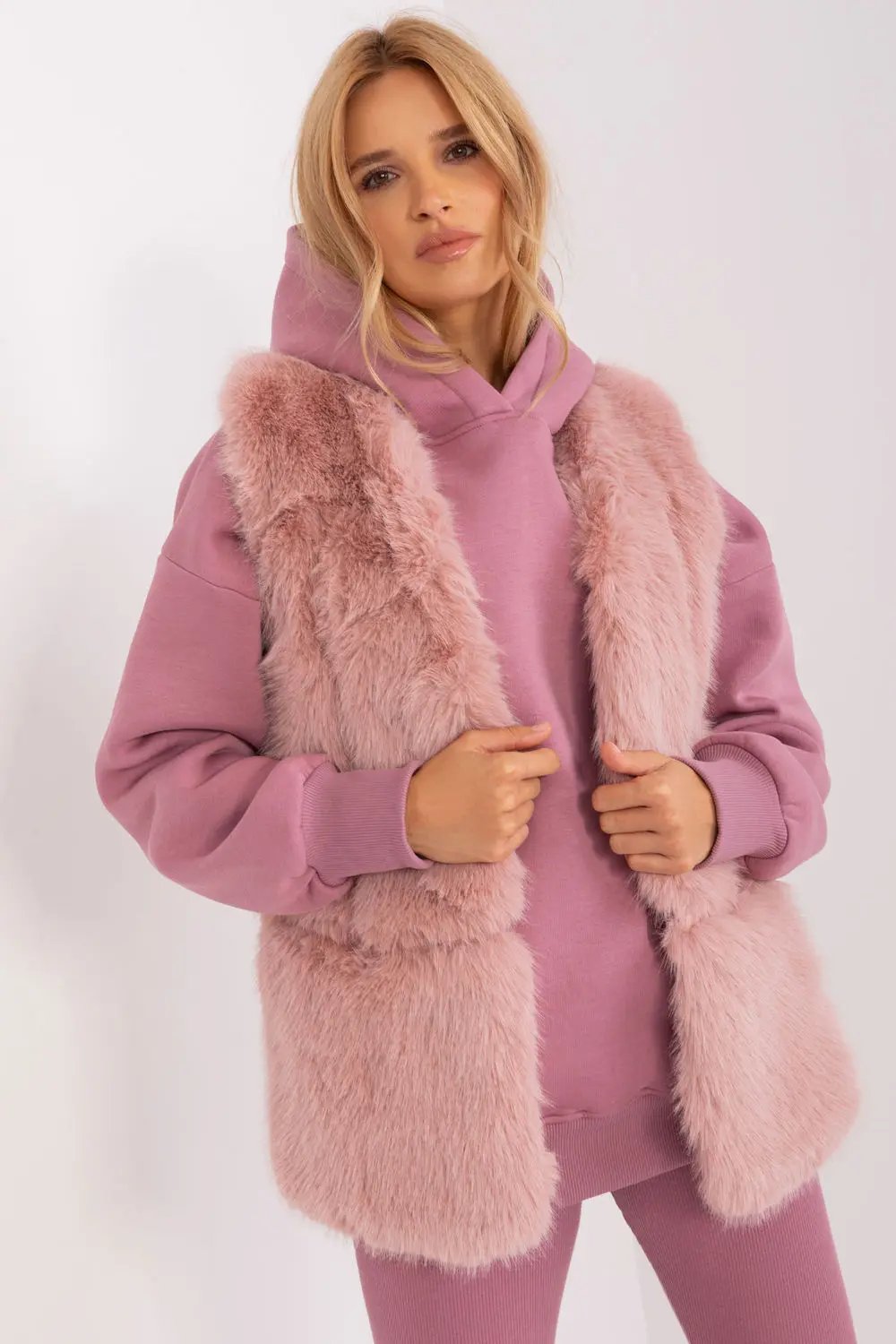 Gilet en fausse fourrure rose