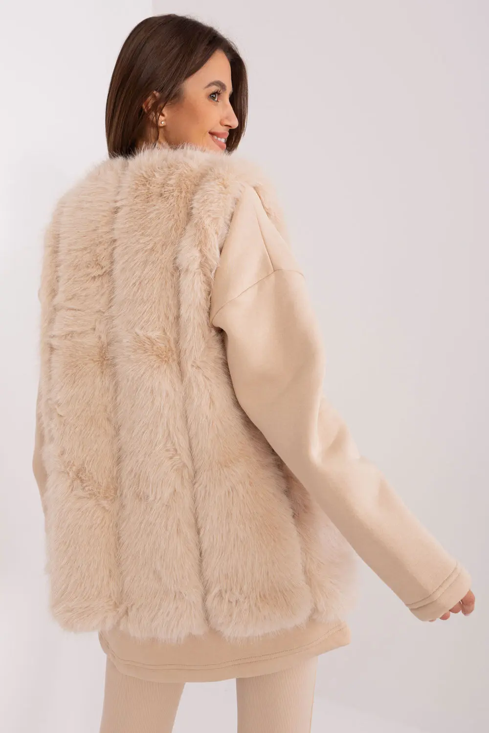 Gilet en fausse fourrure beige – Image 3