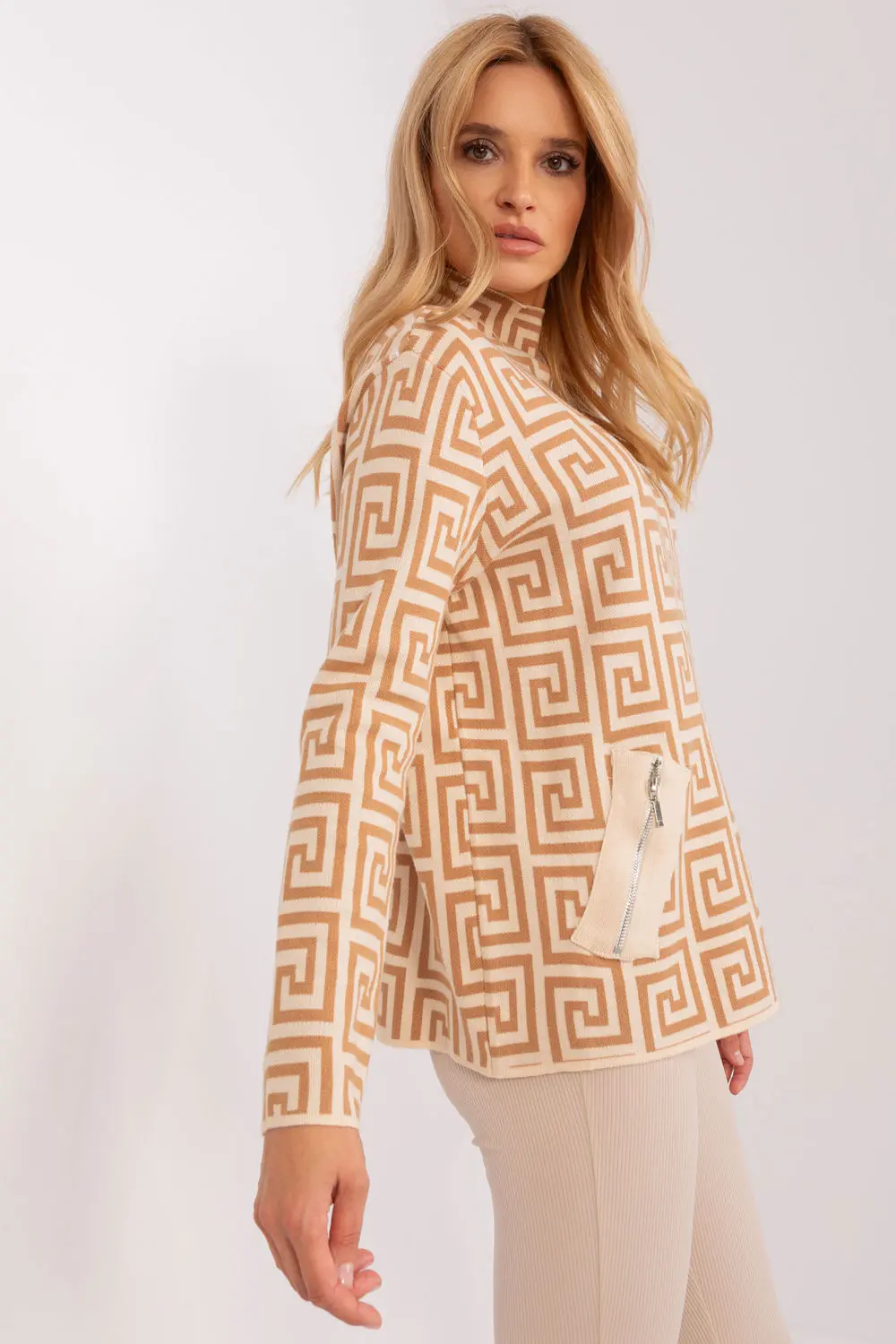 Chandail brun – Image 2